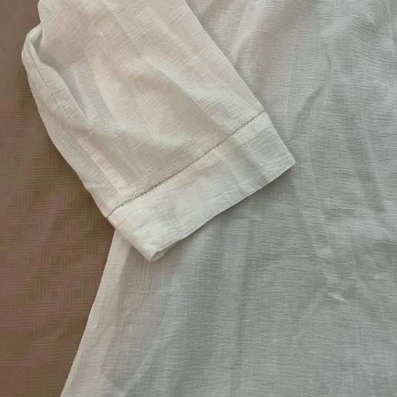 Eddie Bauer Blouse - Picture 2 of 3